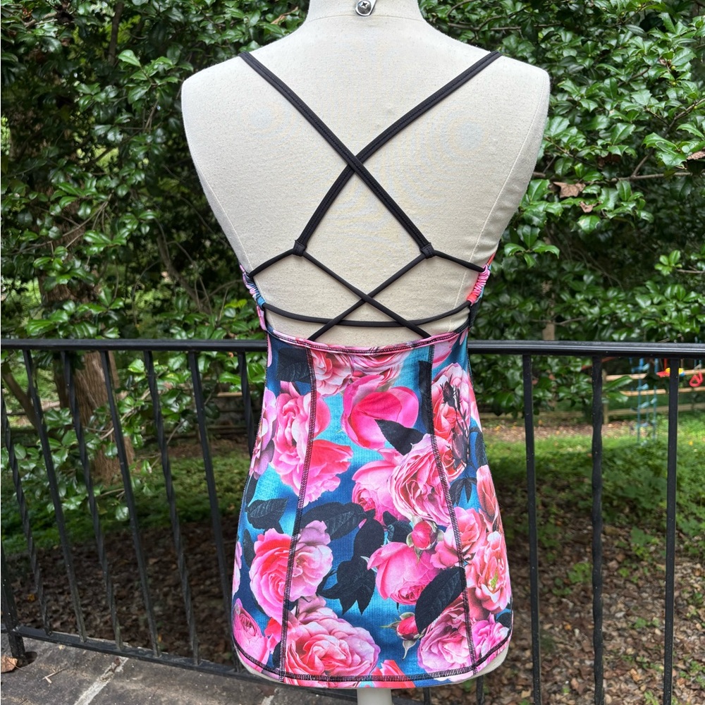 Lululemon dancing warrior rose floral tank 4 - Picture 2 of 5
